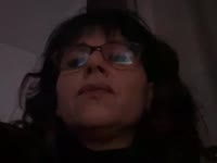 Je suis petite brune  avec des formes aux yeux bleues, je suis attirante, pulpeuse et sexy. N’hésitez pas à prendre rendez-vous avec moi par message si je suis en hors ligne je me ferai un plaisir de vous répondre et de passer un moment coquin en privé ou en vip