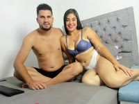 Hola chicos, soy una latina joven, cariñosa, tierna, divertida, apasionada y atrevida, os ofreceré shows muy calientes donde podréis verme follar, sexo anal, sexo vaginal, chupar polla, masturbarme, bailar, complaceré a cualquiera. fantasías y fetiches que desees. Me encanta el sexo fuerte, me encanta ser sumisa y sentir el semen por todo mi cuerpo. Ven conmigo y disfrutemos juntos de una maravillosa experiencia.