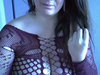 Een vrijgezelle spannende milf die van avontuurtjes en fantasietjes houdt. Om te delen of om de jouwe te horen.