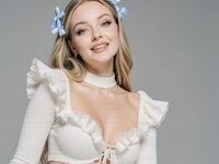 camwhore masturbating with vibrator AdelinaKael