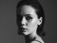 hot cam girl fingering shaved pussy JudithSterett