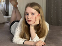 hot strip tease show LilianHoward