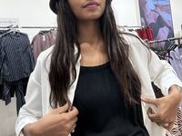 hot web cam show NainaSingh