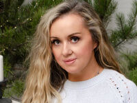 naked cam girl masturbating with vibrator SkyKuper