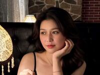 camslut showing pussy XiaoYuner
