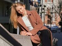 naked girl with webcam masturbating with sextoy KaterineKoen