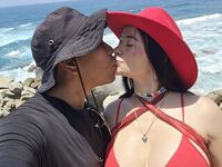 adult couple live show NahomiAndLeo