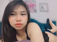 nude camgirl picture AickoChann