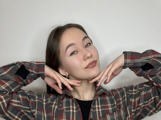 beautiful webcamgirl AidaComes