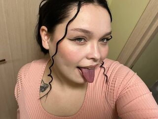 hot cam girl fingering shaved pussy AkeksaSin