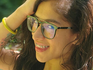 hot strip tease web cam AlenaHorizon