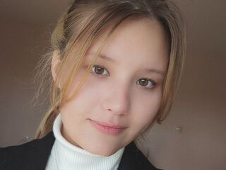 naked girl with webcam masturbating with dildo AliciaBergreen