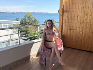naughty cam girl fingering shaved pussy AlyVee