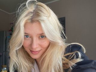 live chat AshleaVadner