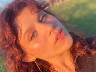 cam girl video chat AstridChing