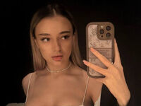 naughty cam girl fingering pussy BertaVostal