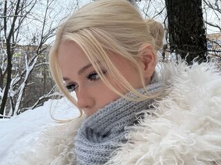 camgirl playing with sextoy CatheyHolien