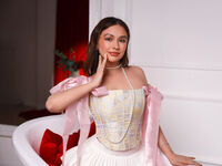 camgirl showing tits ChloeCalloway