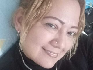 masturbating cam girl ClauDaniels