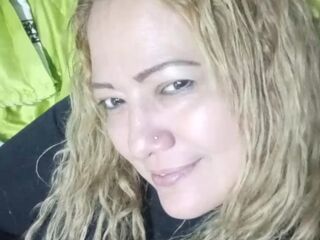 cam girl masturbating ClauMills