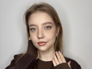 nude cam girl photo ColeenMallacara