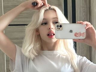 extreme webcam CourtneyAdamo