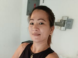 camslut showing pussy CristinaMimiss