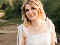 camgirl masturbating with sextoy DemetriceAkpan