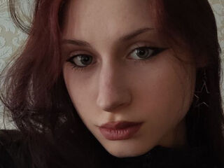 camslut masturbating DiedraTousant