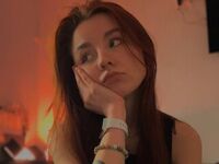 fingering camgirl video DivinaGazza