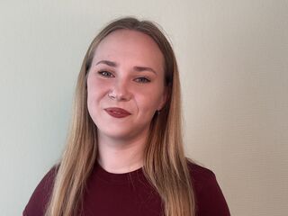 camgirl fingering wet pussy EugeniaDaily