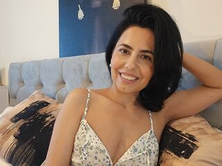 free chatroom EvelineAngeles