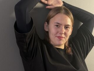 nude webcam girl photo HettieLehrian