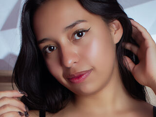 girl fingering bald pussy JaryNova