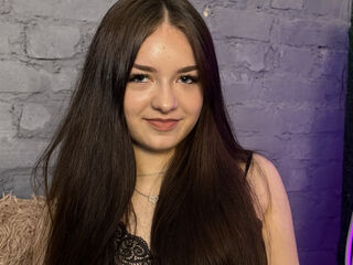 camgirl playing with sextoy JessikaPinkman