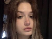 hot cam girl spreading pussy JulieannGomaz