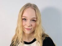 free nude live show KamiMellema