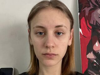 hot strip tease webcam KarisaKalscheuer