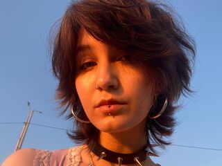 camslut showing pussy LatoshaZayicek