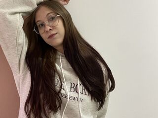 camslut naked LaunaRechtzigel