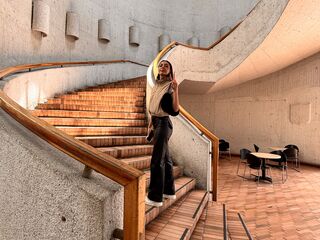 closeup webcam LauraSnok