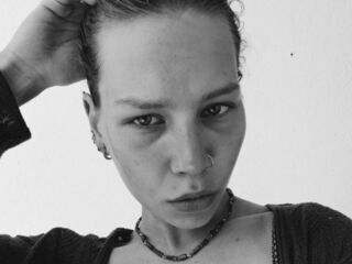 chat room webcam photo LeeanneYepes