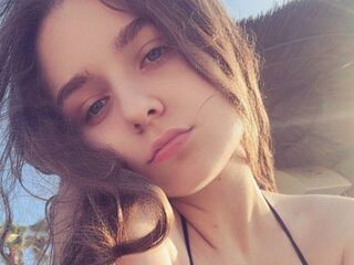 camgirl video chat LuanaContratto
