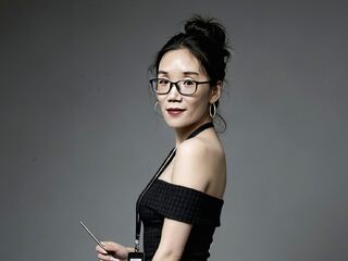 naked camgirl picture LunaChen
