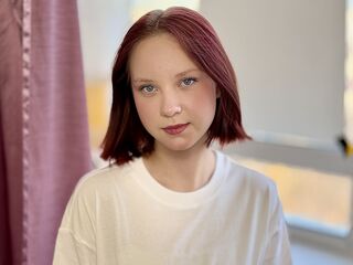 camwhore spreading pussy MaisieMundhenk