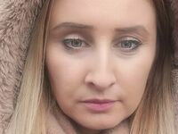 webcam babe MaryEma