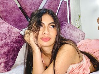 camgirl spreading pussy MelisaGrays