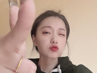 camwhore fingering shaved pussy MengLisa