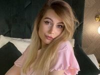 hot cam girl masturbating with sextoy MicheleMary
