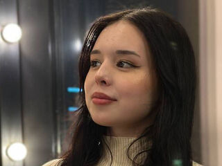 jasmin nude chatroom MikiPellon